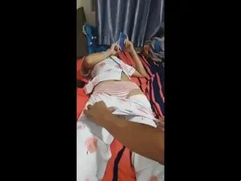 Di Pelorotin Dulu Celananya Biar Mau Ngentot Keras Sampe Basah